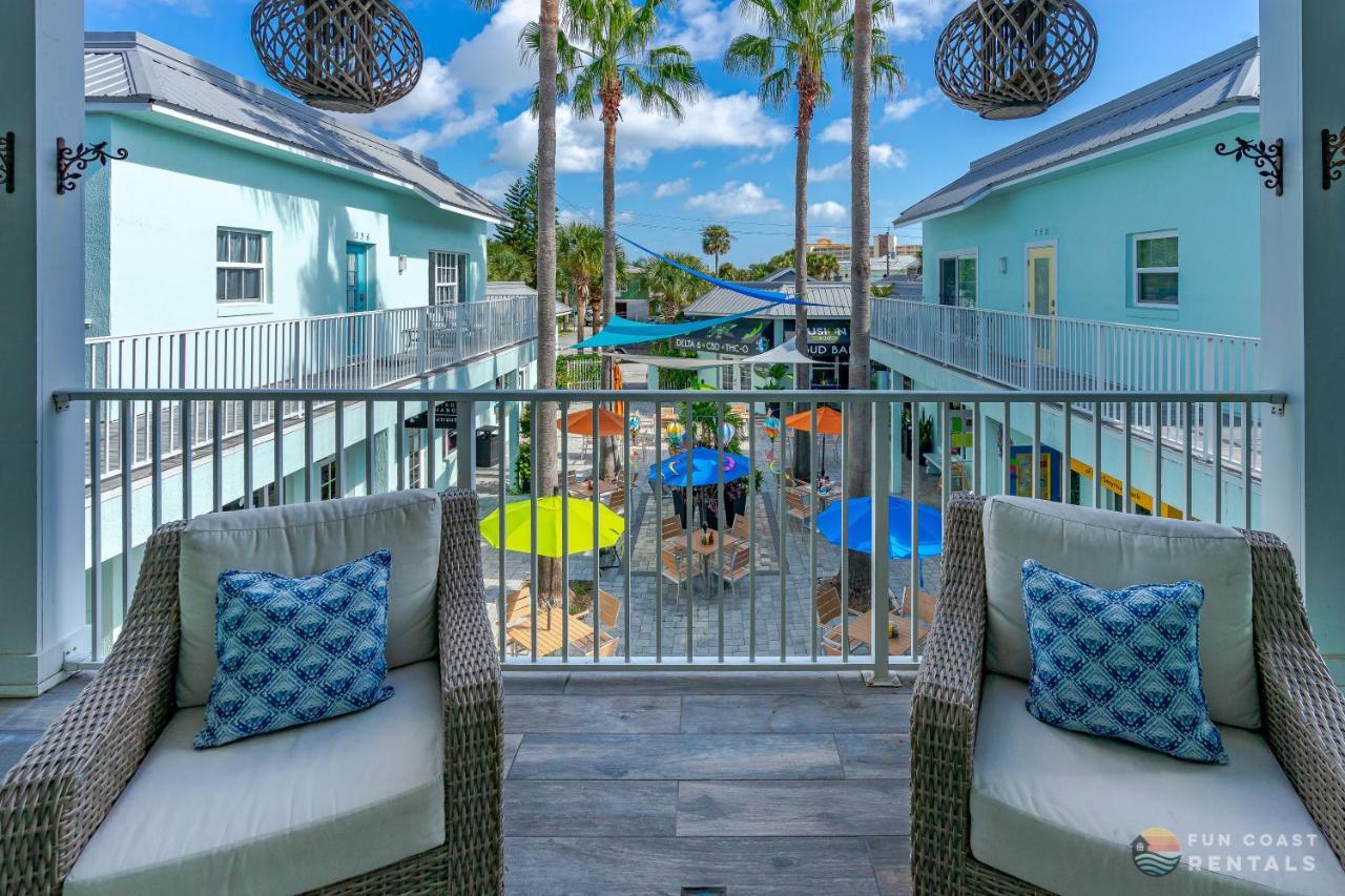 On Flagler Avenue! Dog Friendly With Balcony And Parking Walk To The Beach! New Smyrna Beach Εξωτερικό φωτογραφία