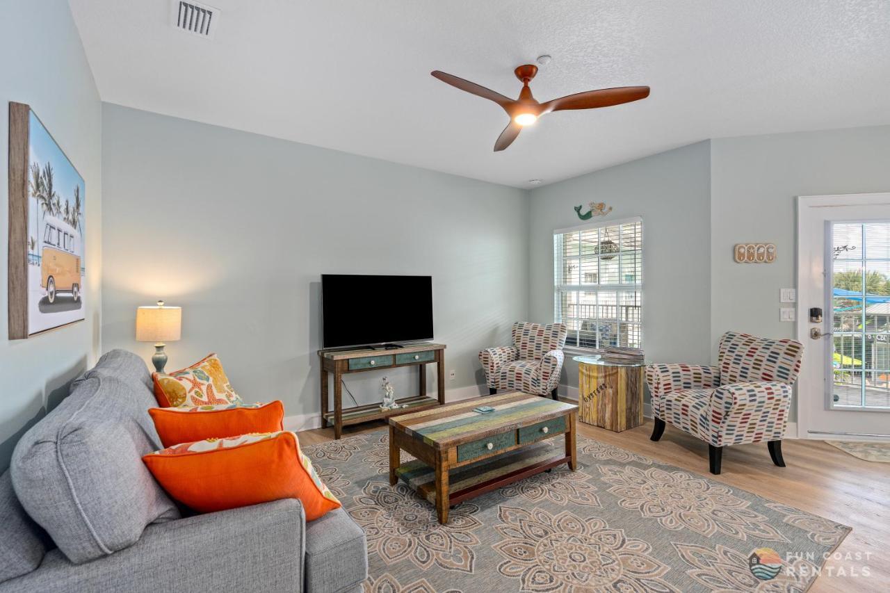 On Flagler Avenue! Dog Friendly With Balcony And Parking Walk To The Beach! New Smyrna Beach Εξωτερικό φωτογραφία