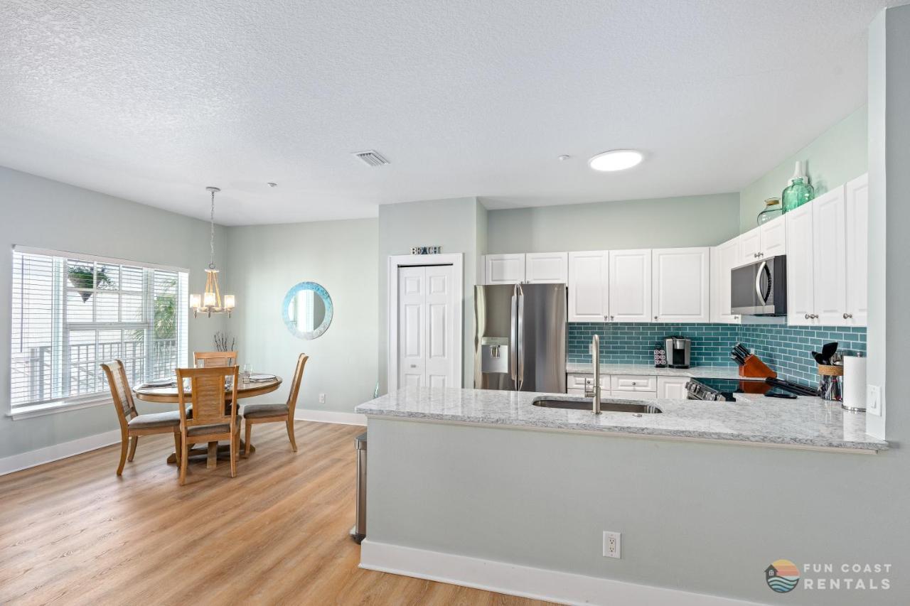 On Flagler Avenue! Dog Friendly With Balcony And Parking Walk To The Beach! New Smyrna Beach Εξωτερικό φωτογραφία