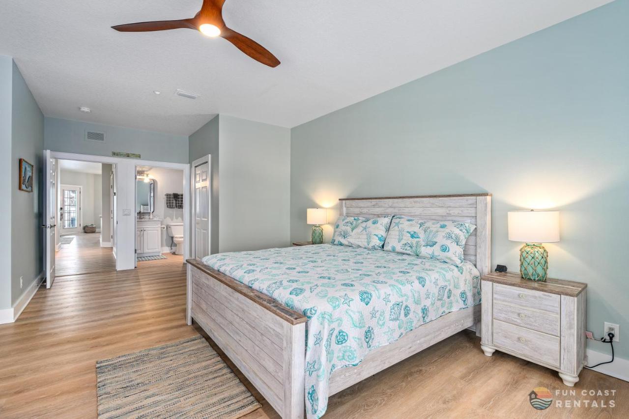 On Flagler Avenue! Dog Friendly With Balcony And Parking Walk To The Beach! New Smyrna Beach Εξωτερικό φωτογραφία
